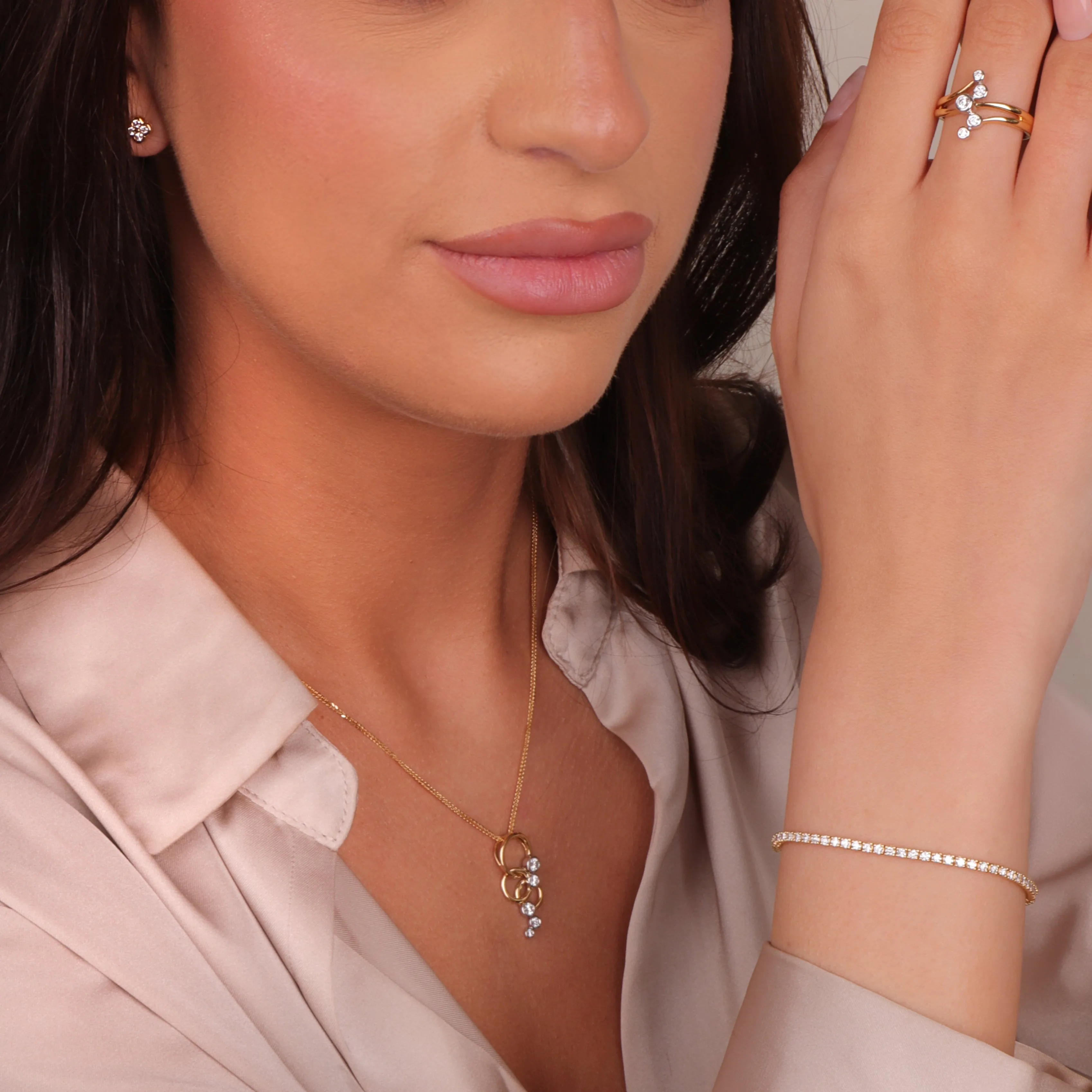 18ct Yellow Gold 2.00ct Diamond Line Bracelet