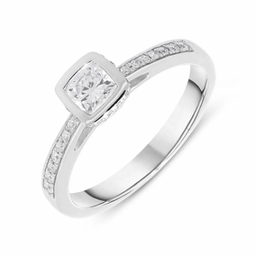 18ct White Gold 0.37ct Diamond Princess Cut Ring