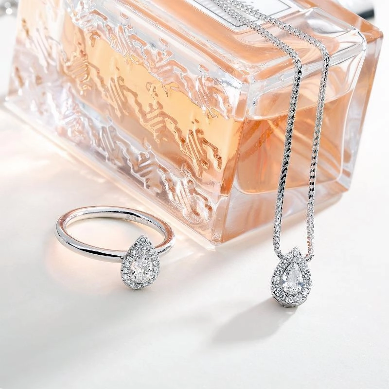 18ct White Gold 0.40ct Diamond Pave Pear Necklace