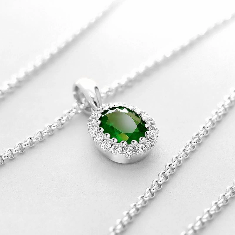 18ct White Gold 0.58ct Emerald Diamond Oval Necklace