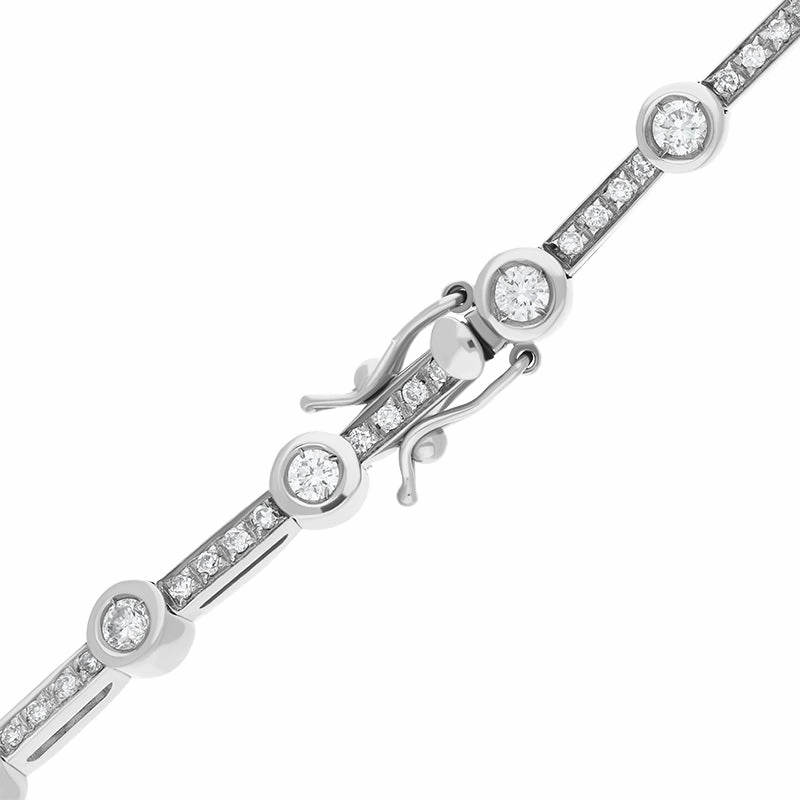 18ct White Gold 3.33ct Diamond Necklace D