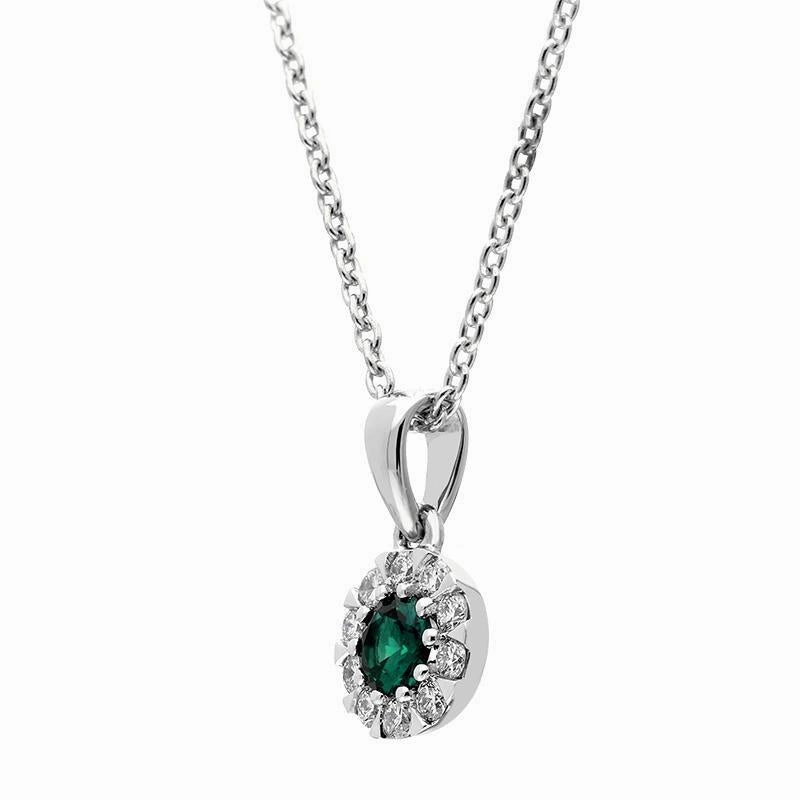 18ct White Gold Emerald Diamond Two Piece Gift Set D