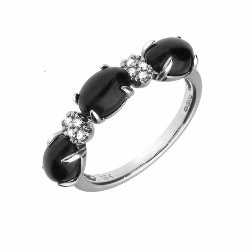 18ct White Gold Whitby Jet 0.08ct Diamond 3 Stone Oval Ring D