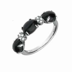 18ct White Gold Whitby Jet 0.08ct Diamond 3 Stone Oval Ring D