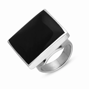 18ct White Gold Whitby Jet Queen's Jubilee Hallmark Medium Square Ring D
