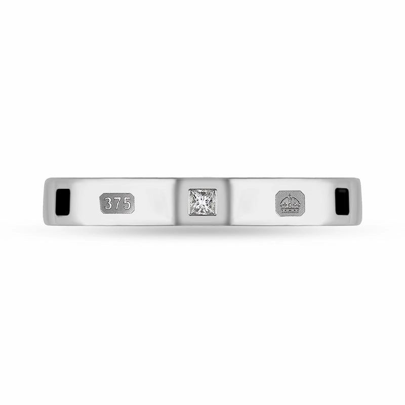 9ct White Gold Whitby Jet 0.05ct Diamond Queen's Jubilee Hallmark Princess Cut 3mm Ring D