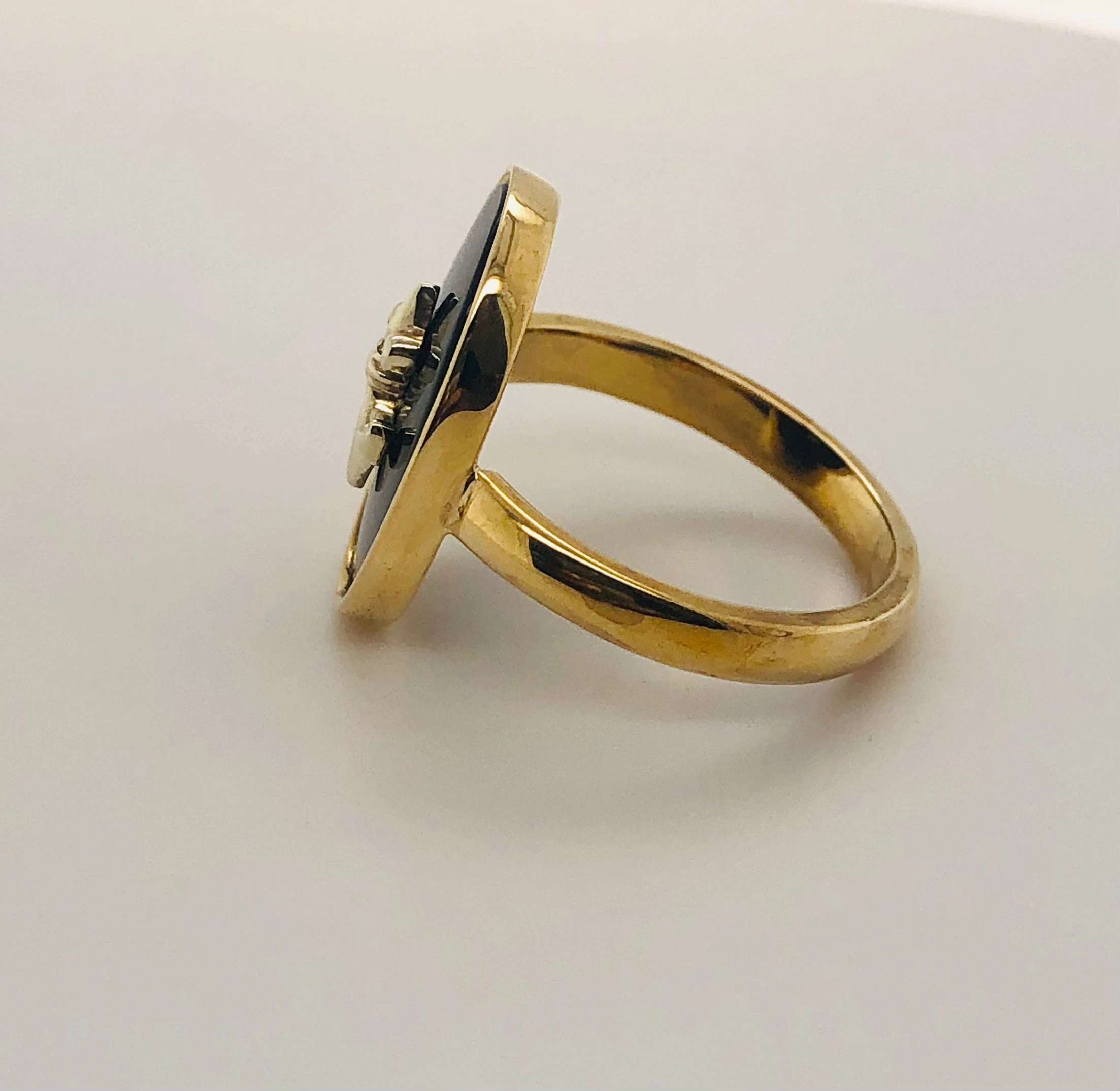 9ct Yellow Gold Onyx Ring