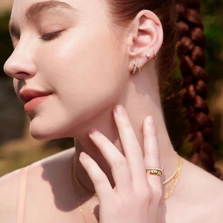 Ania Haie Gold Kiss Polished Pav Studs E057-03G