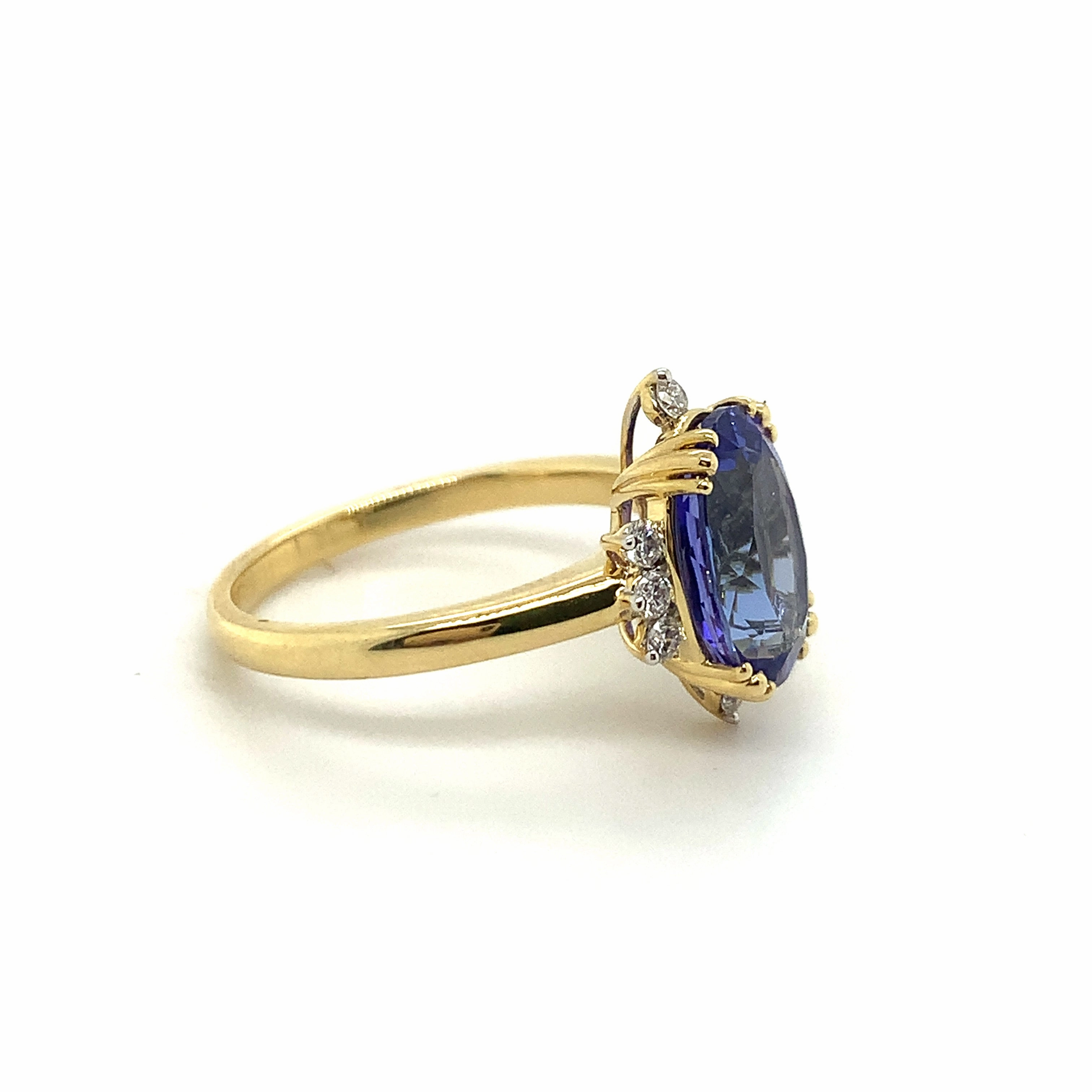 Aura Tanzanite Ring