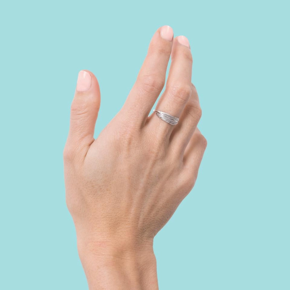 Boh Runga - Miromiro Feather Ring