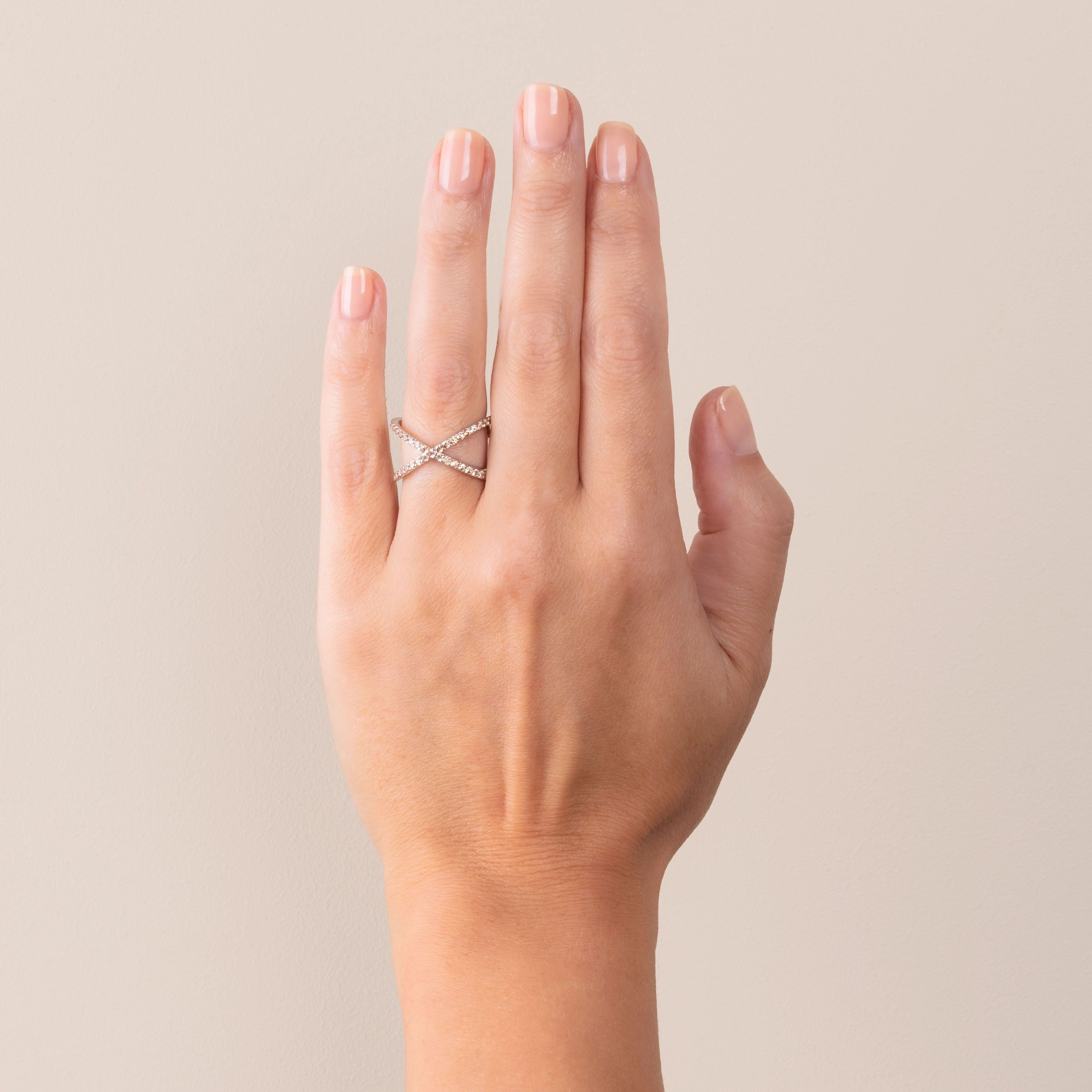 Boh Runga - Rocksteady Feather Kiss Cross Ring