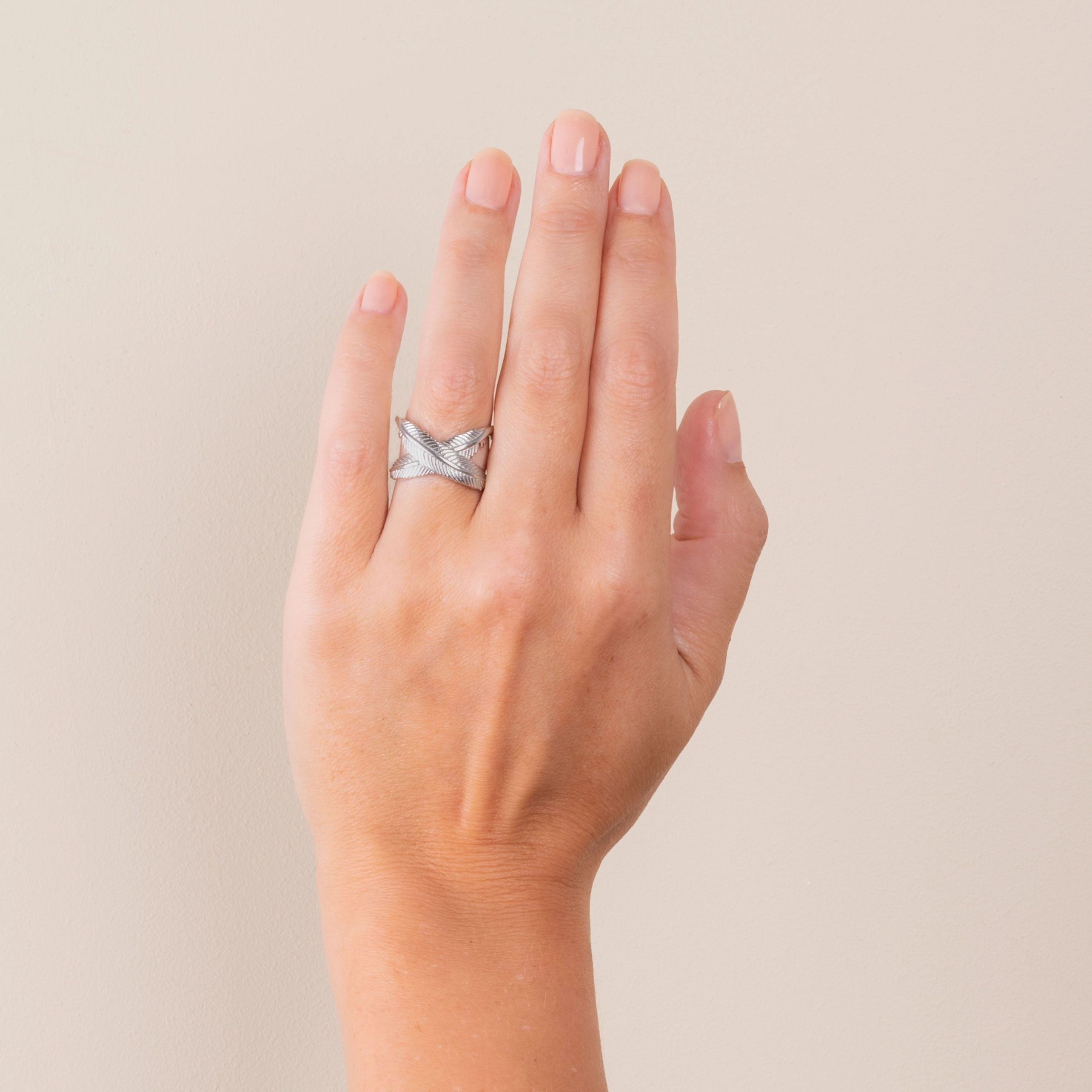Boh Runga - Rocksteady Feather Kiss Cross Ring
