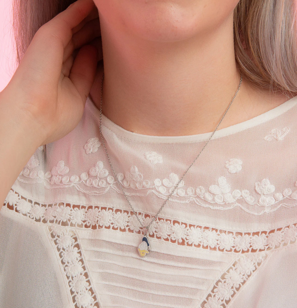 Donald Duck - Necklace & Stud Earring