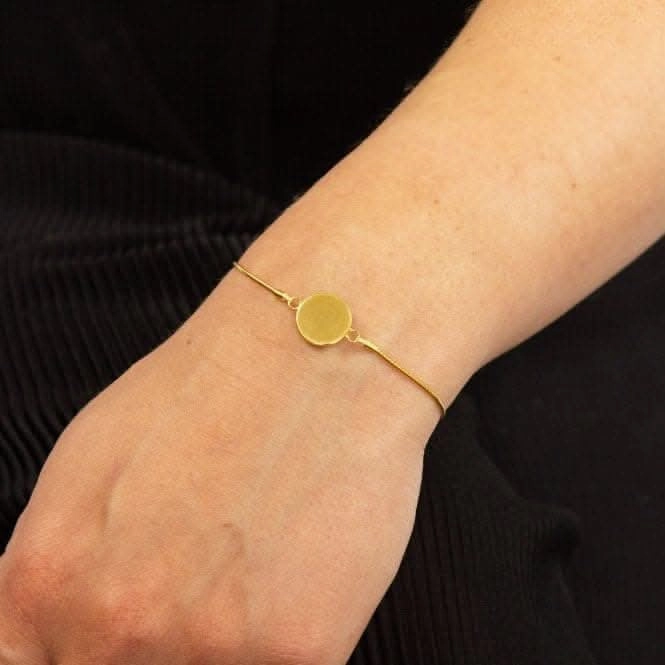 Engravable Gold Plated Disc Toggle Bracelet B5306