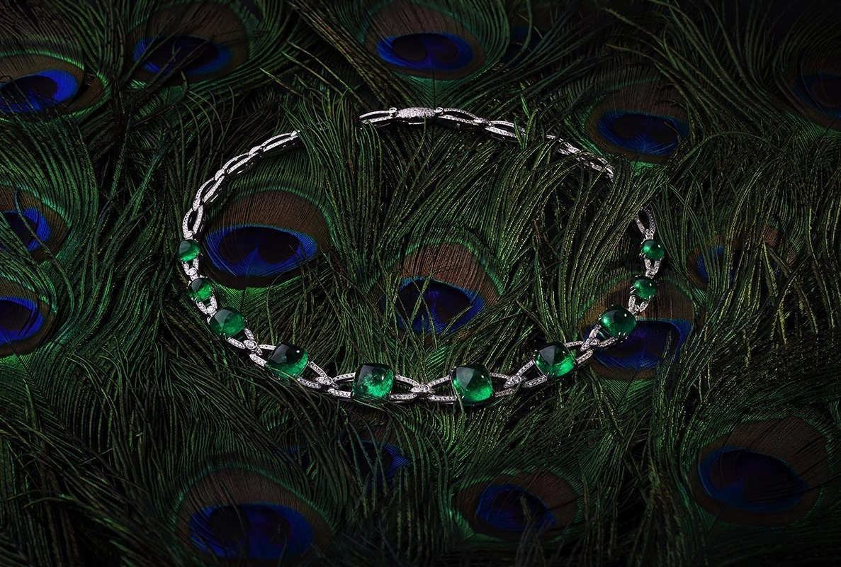 Faberge Colours of Love Empress 18ct White Gold 54.23ct Sugarloaf Emerald Diamond Necklace