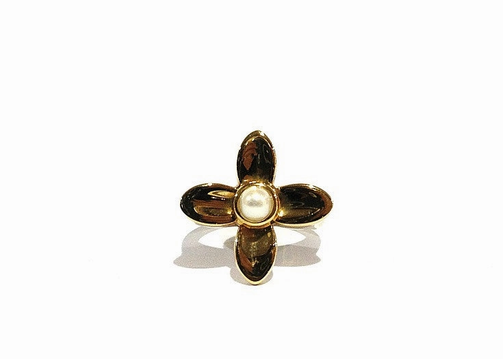 Flower Pearl Ring