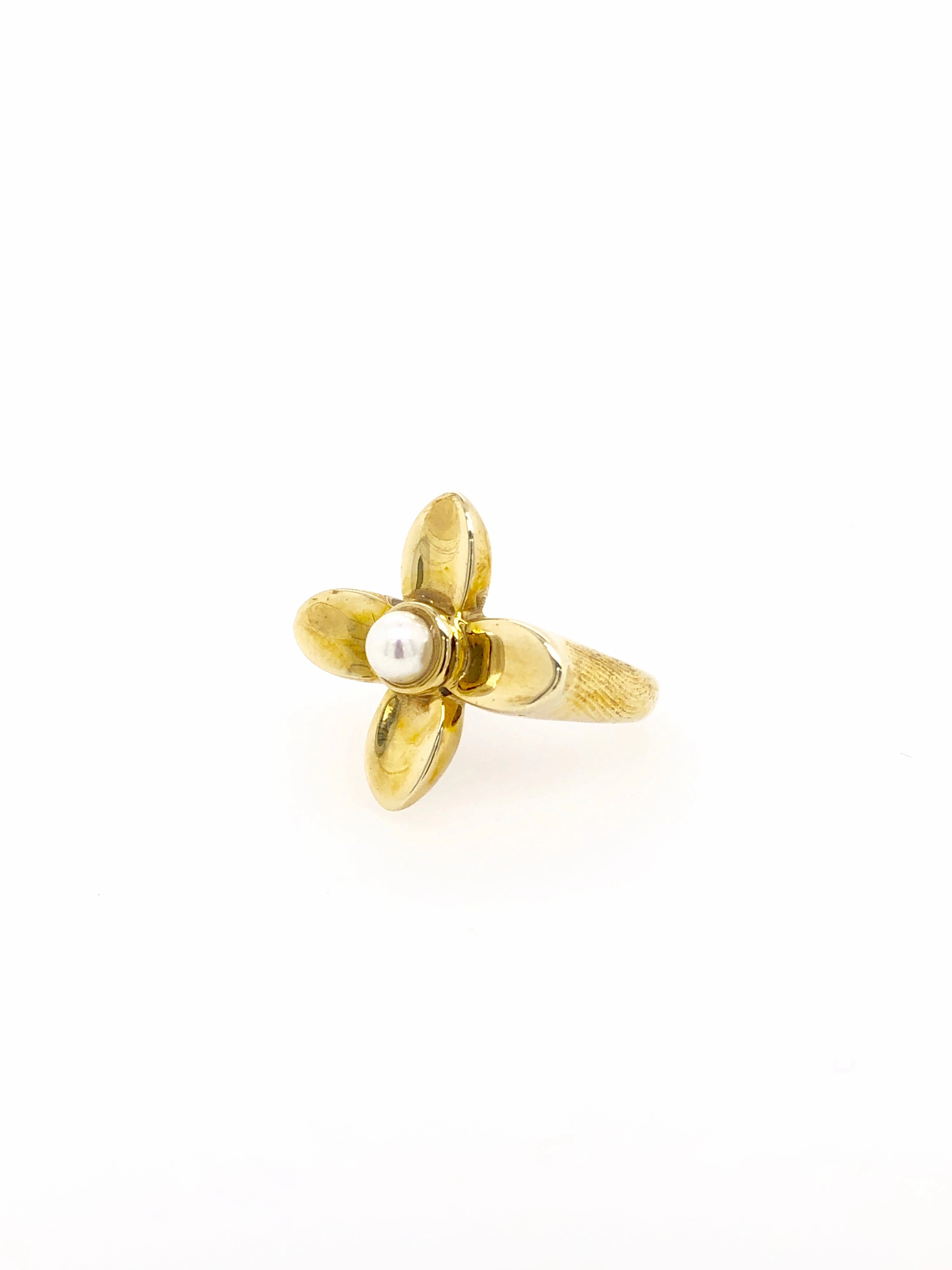 Flower Pearl Ring