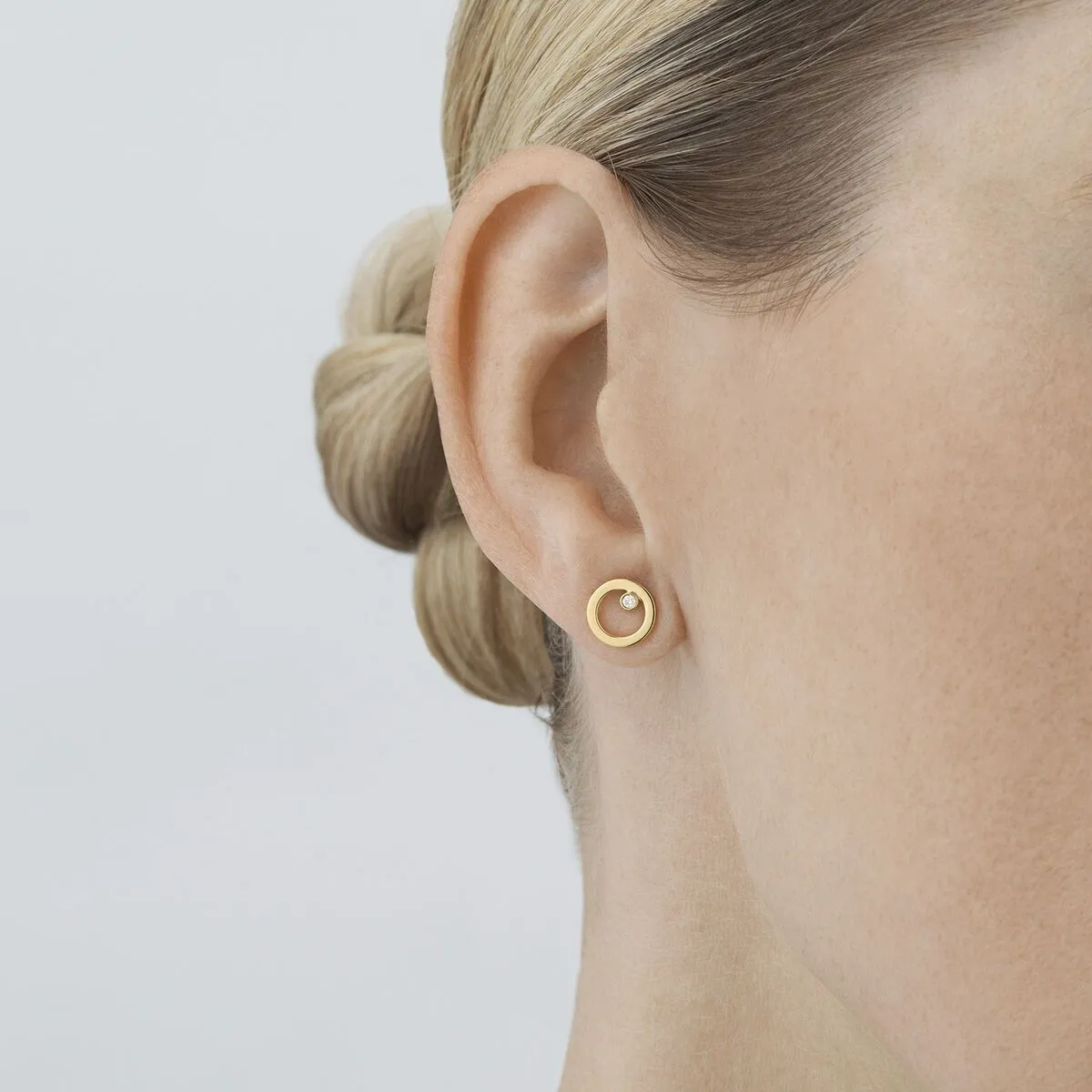 Georg Jensen Halo 18ct Yellow Gold 0.03ct Diamond Stud Earrings D
