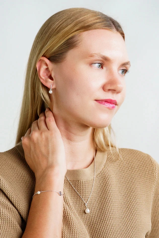 Georgini - Effortless Glow Bar Dangle Pearl Earrings SIlver