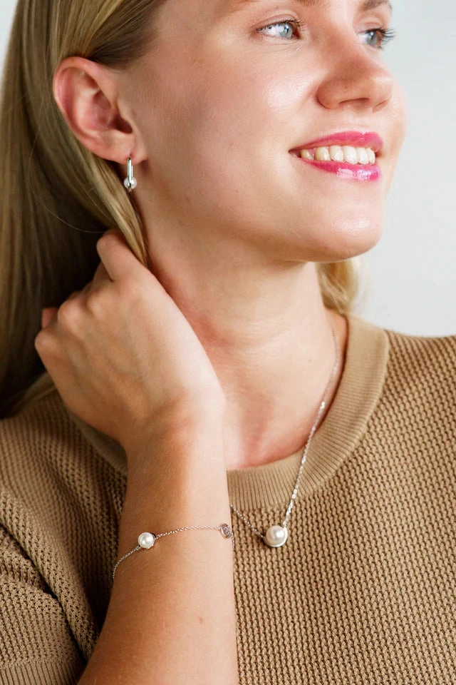 Georgini - Pearl Oval Hoops Silver