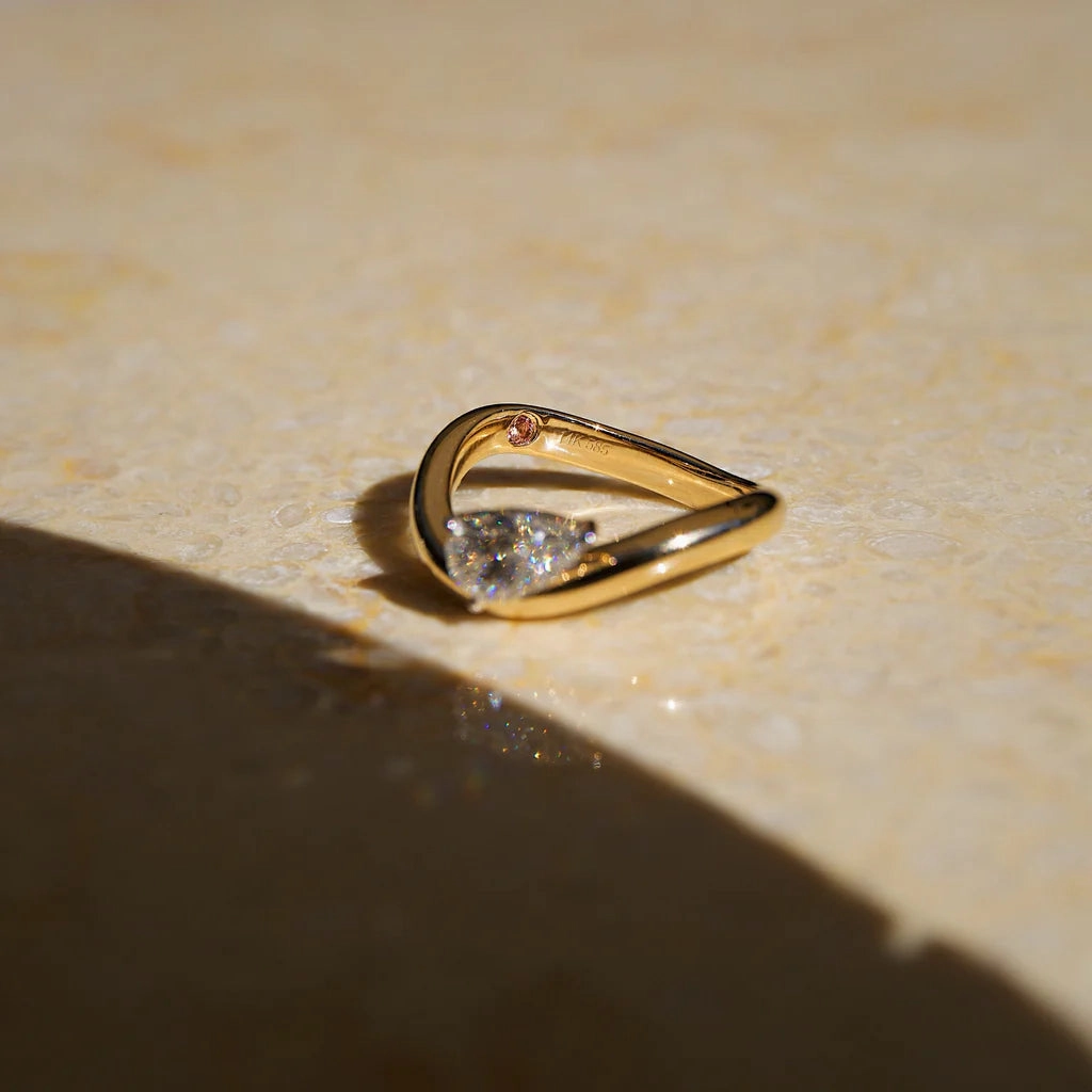 Greta Diamond Ring