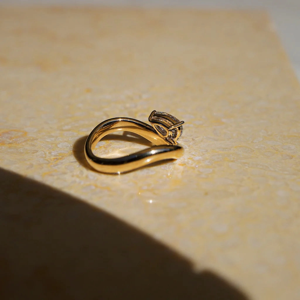 Greta Diamond Ring