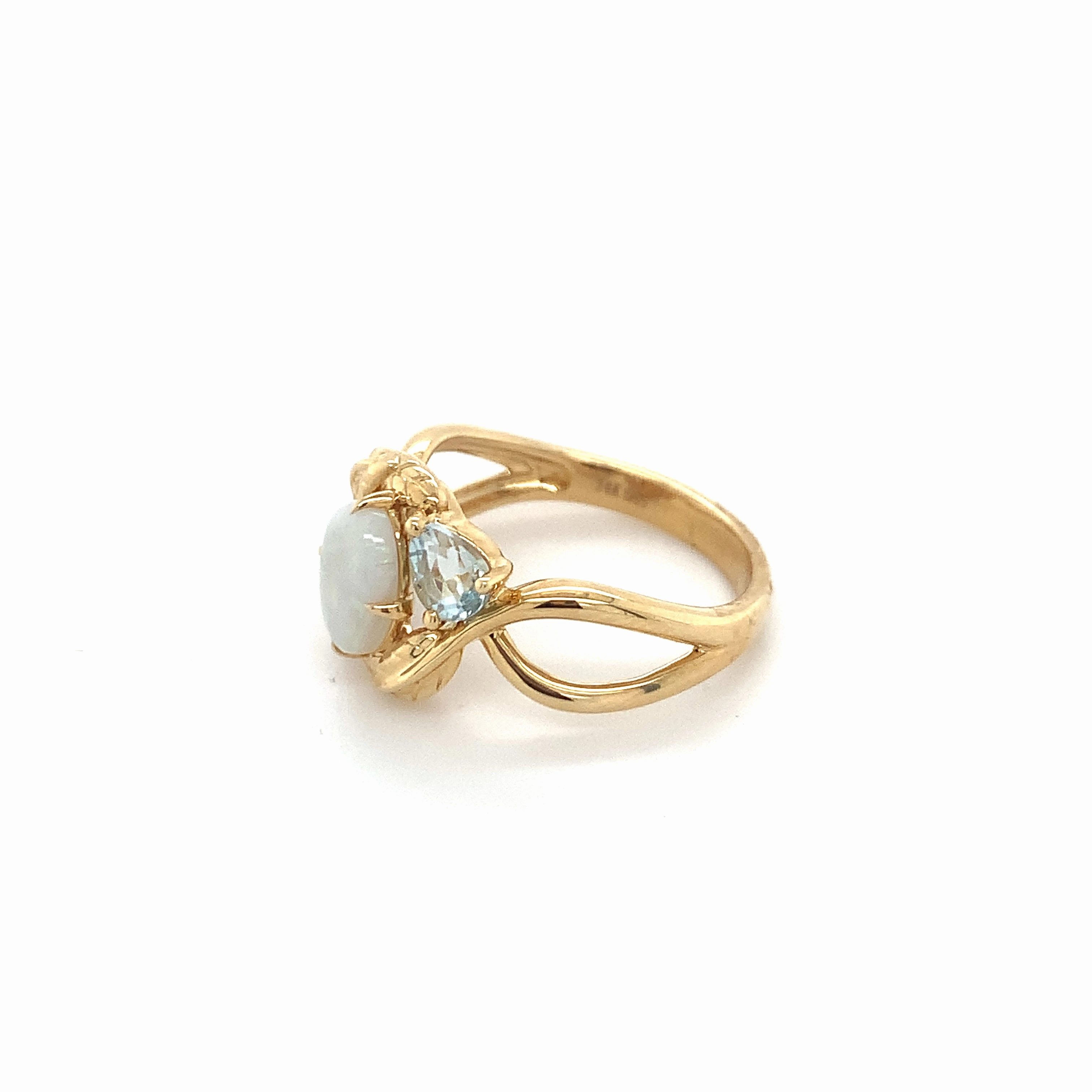 Hannah Opal Yellowgold Ring