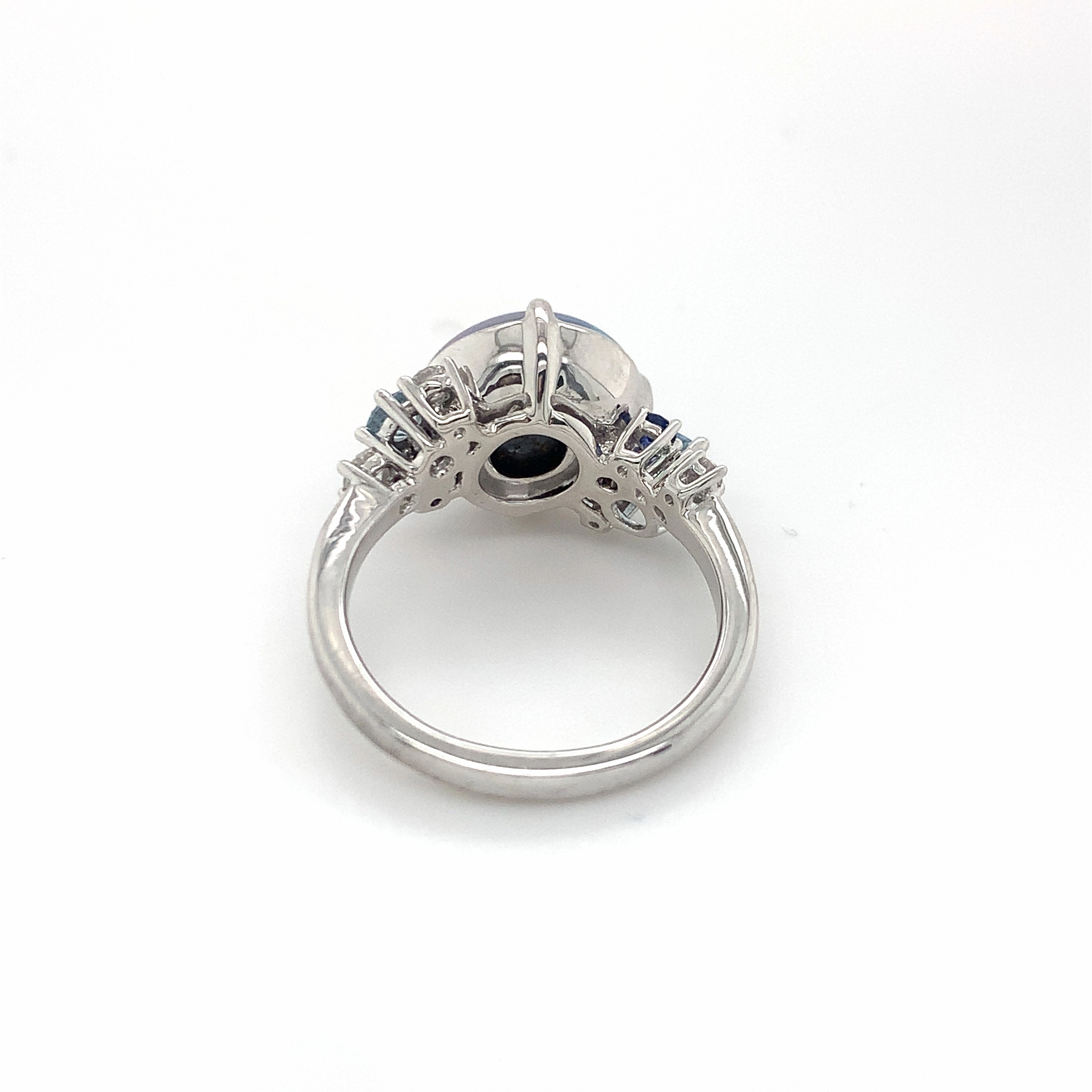 Iris Blue Opal Whitegold Ring