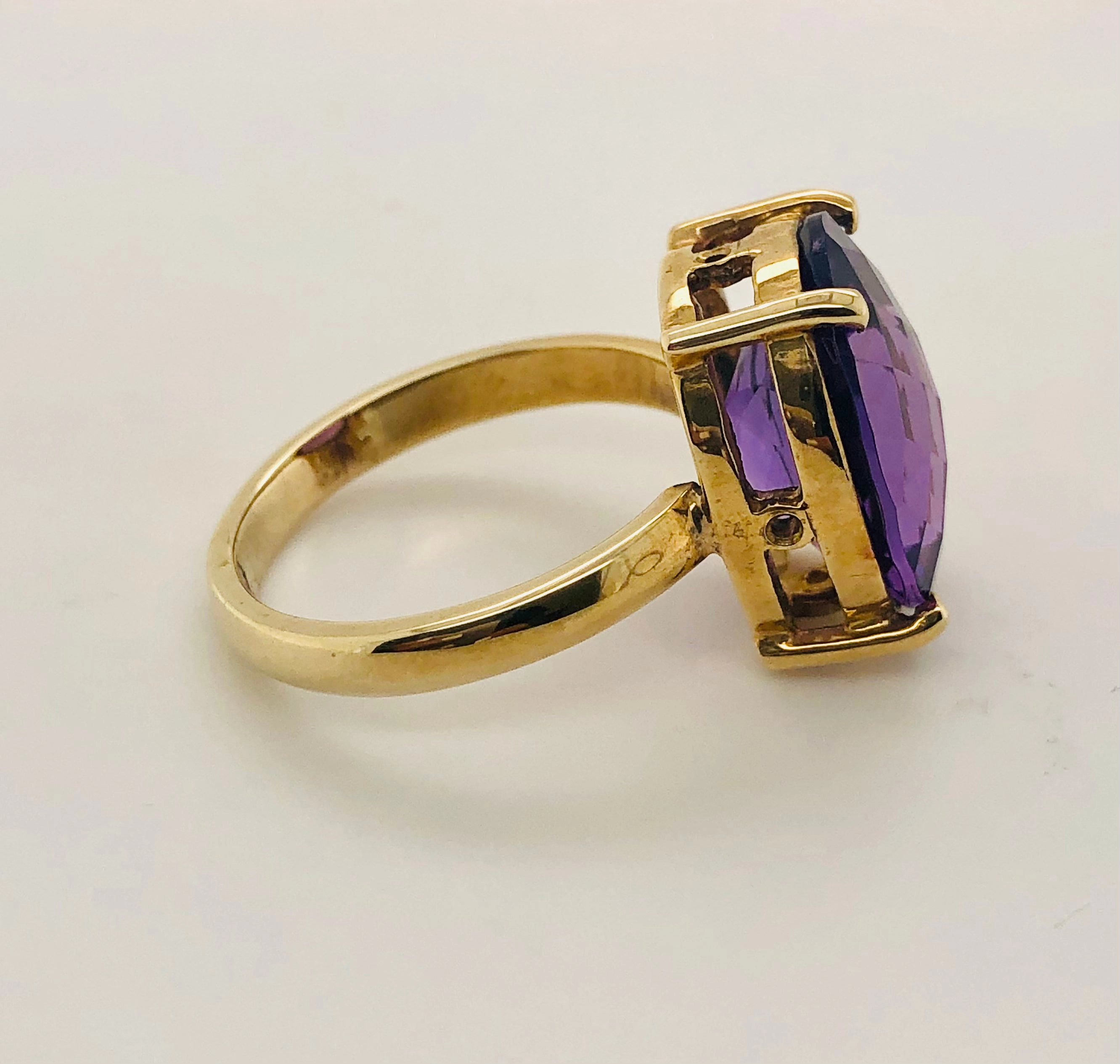 Lila Amethyst Ring