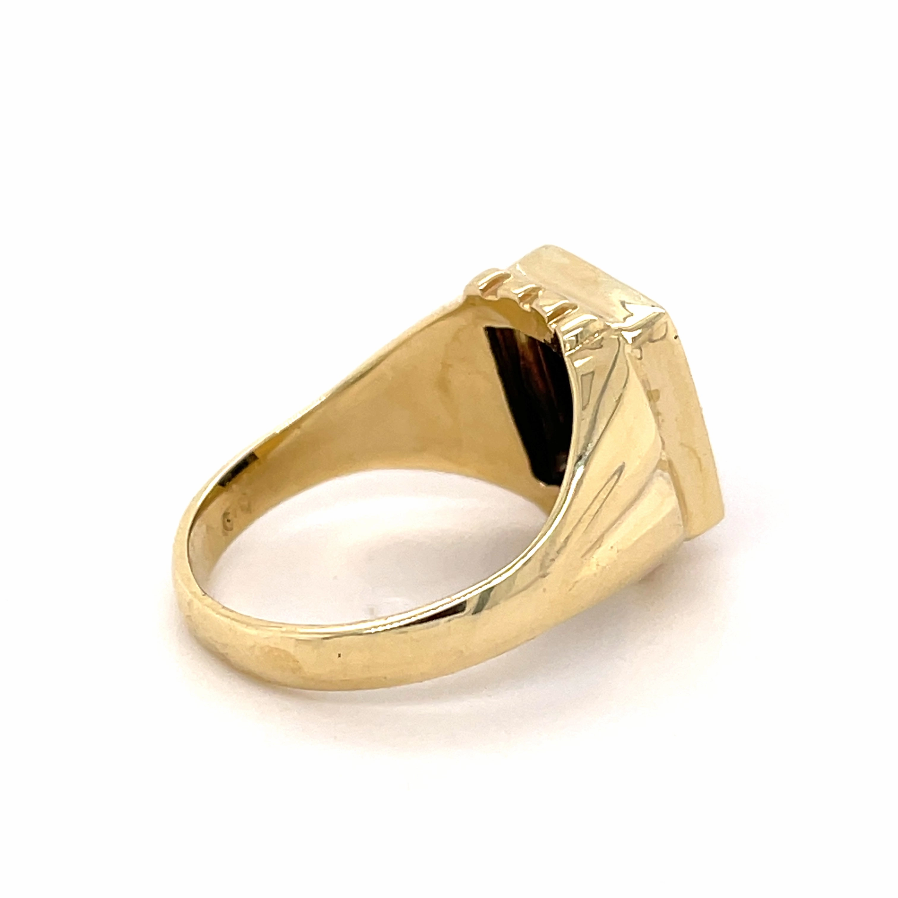 Onyx Gold Ring