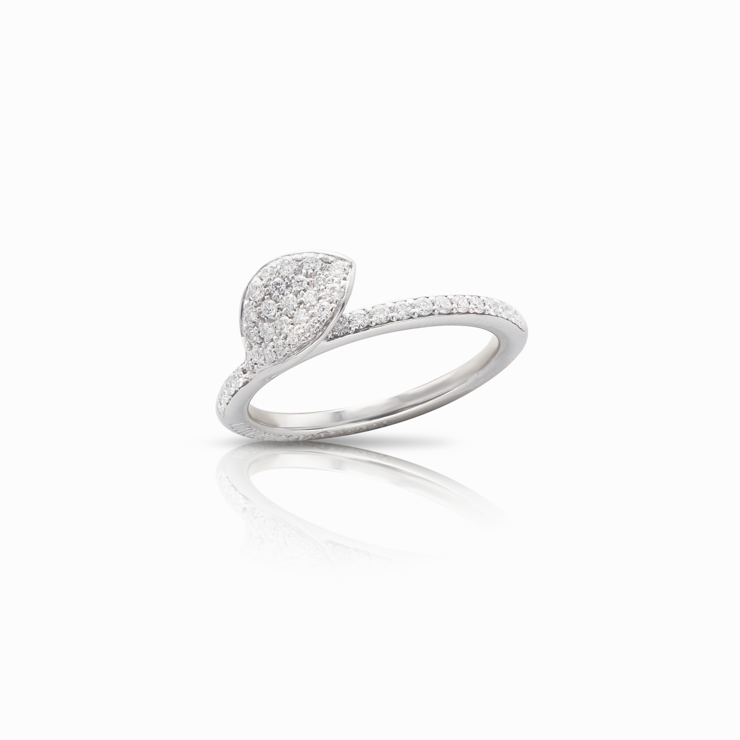 Pasquale Bruni Petit Garden 18ct White Gold Diamond Single Leaf Ring