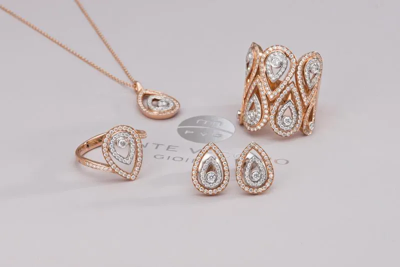 Ponte Vecchio 18ct Rose Gold 0.55ct Diamond Pear Earrings D