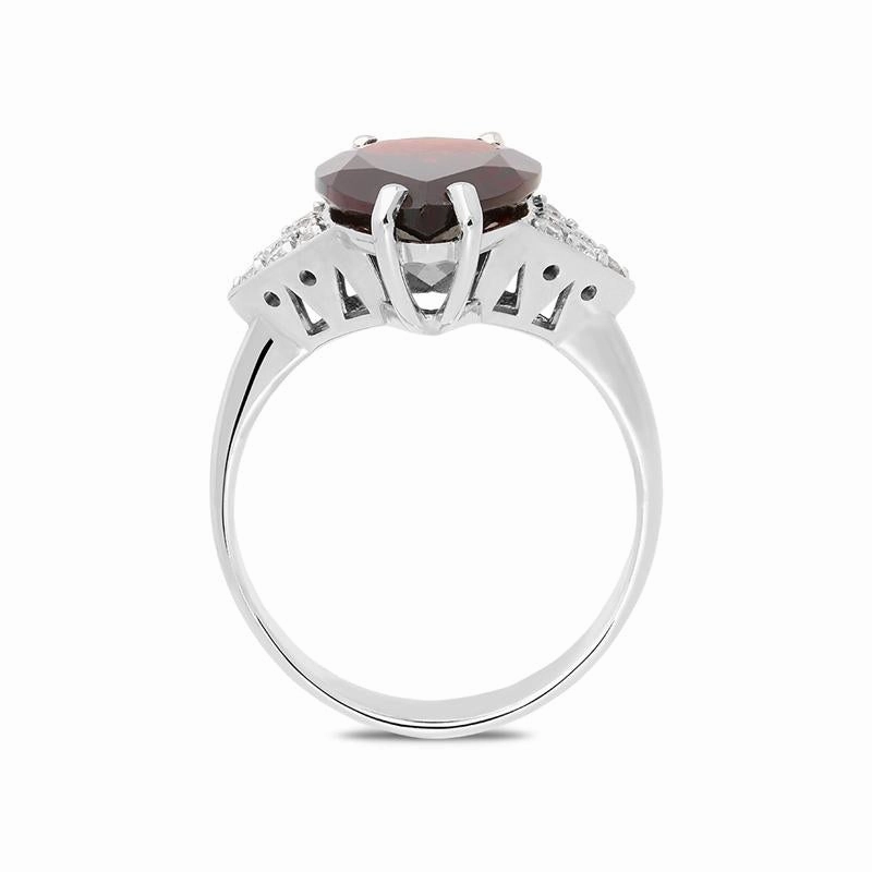 Ponte Vecchio 18ct White Gold 6.70ct Garnet Diamond Ring