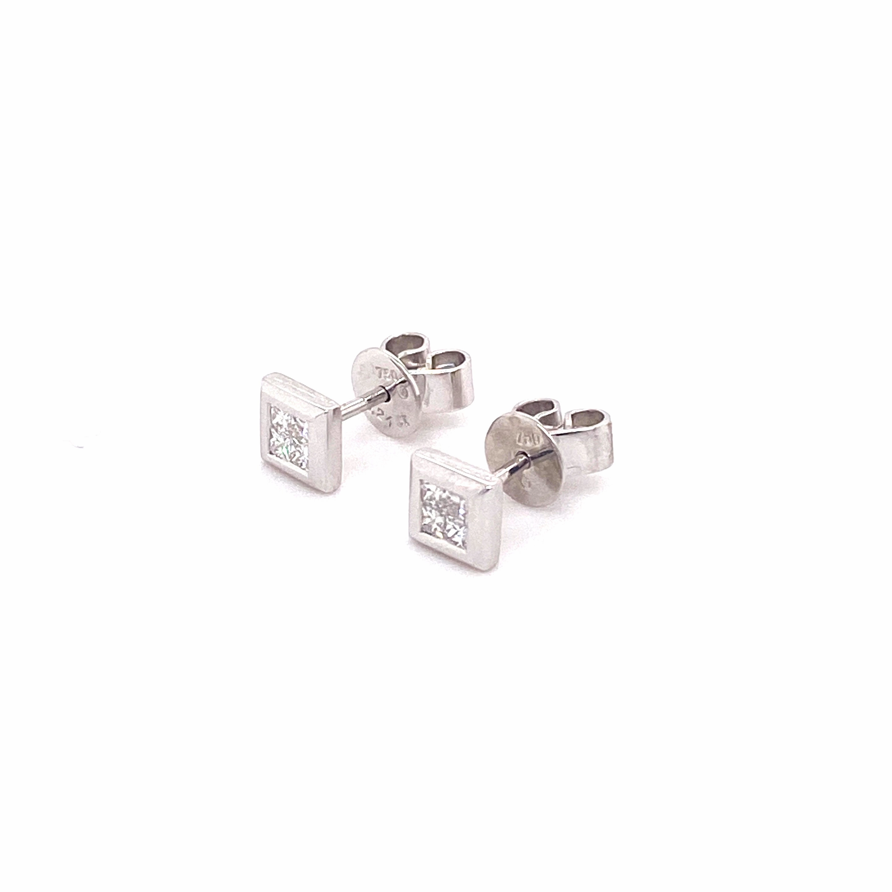 Princess Cut 18ct Whitegold Stud Earrings
