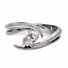 Shaun Leane Entwined 18ct White Gold 0.85ct Diamond Captured Vine Engagement Ring