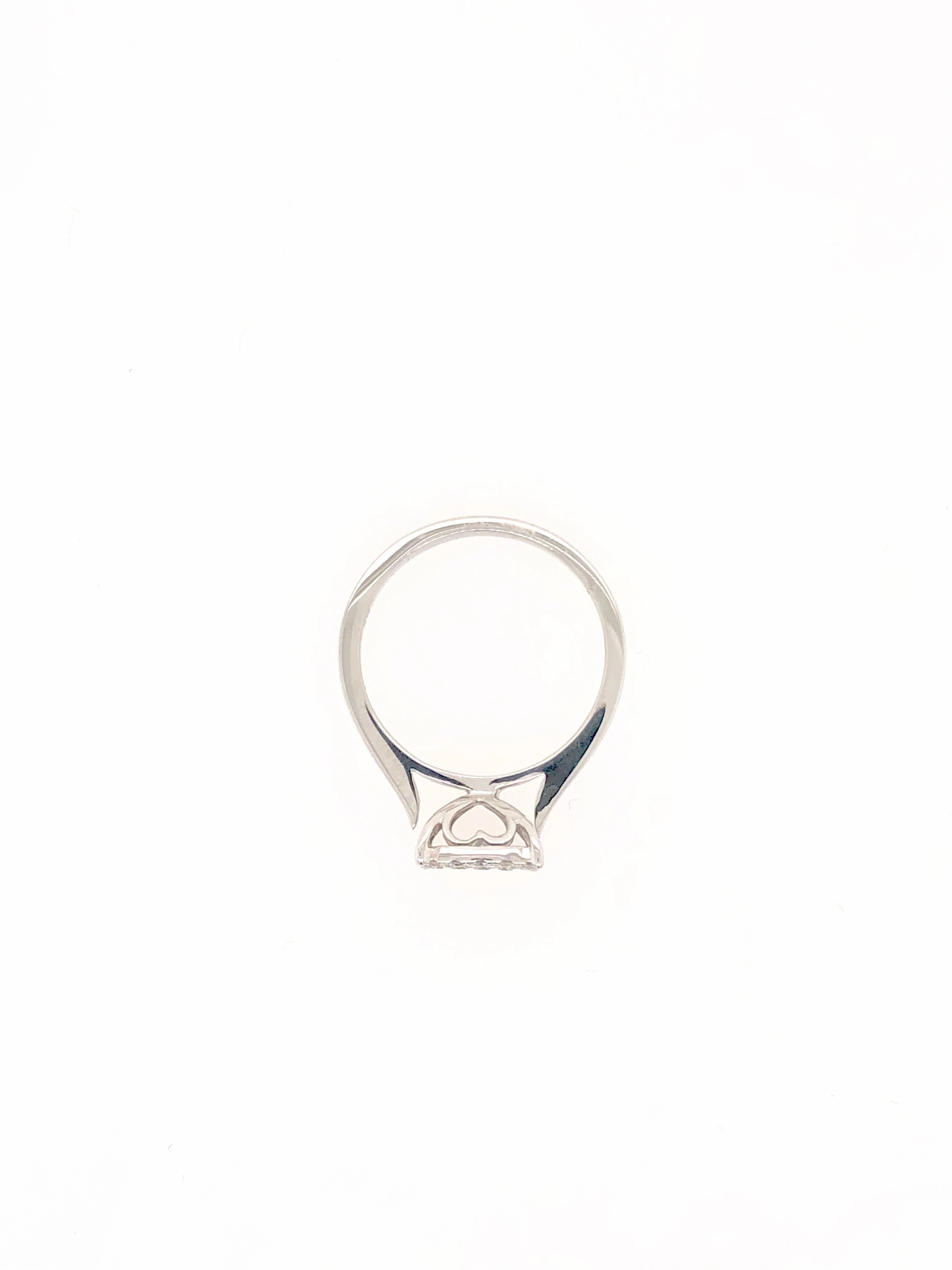 Square Cluster 4 Claw White Gold Ring