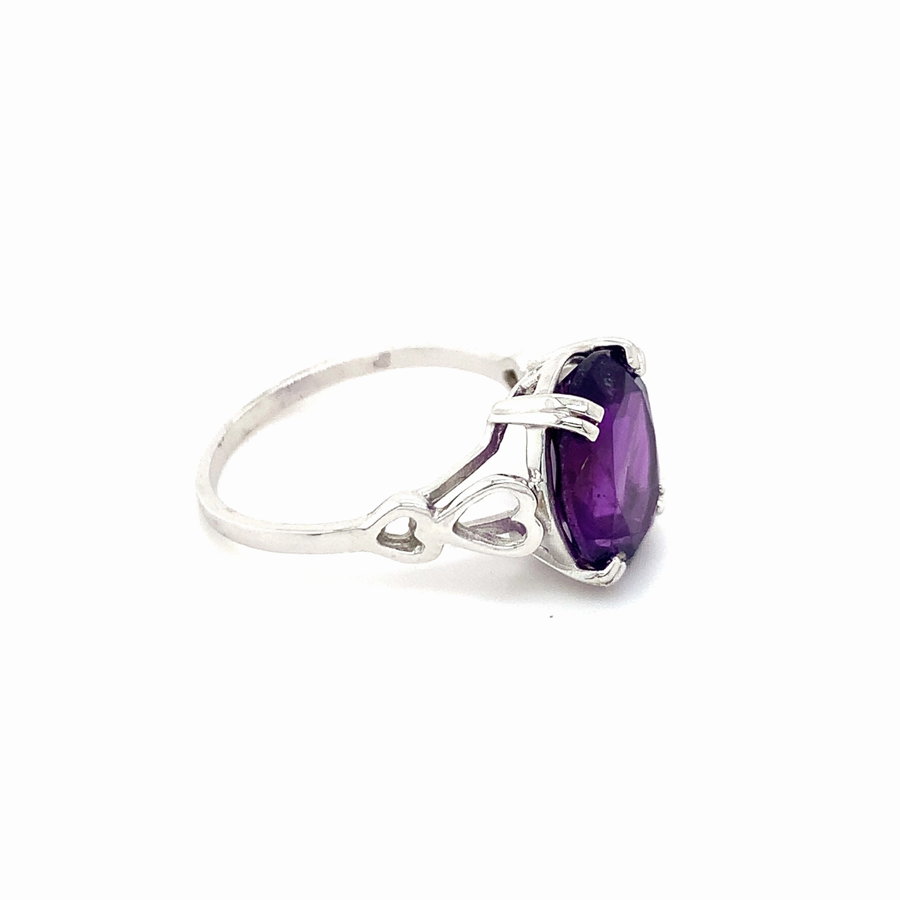 Valentina Amethyst Whitegold Ring